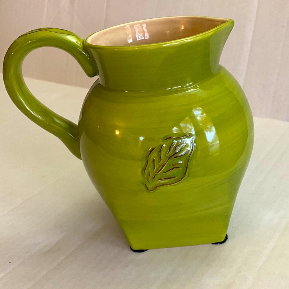 Tastefully Simple Pitcher